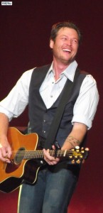 Blake Shelton - Photo by Leslie Paczosa 2011